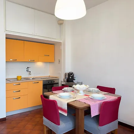 7 Min From The Sea, Close To The Historic Centre Διαμέρισμα *